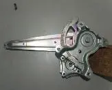 DOOR WINDOW REGULATOR