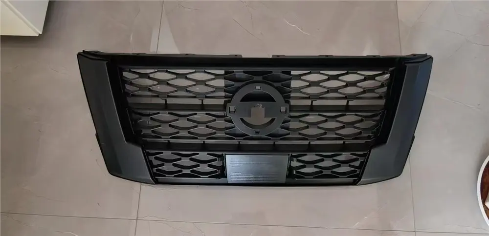 RADIATOR GRILLE (BUMPER GRILLE)