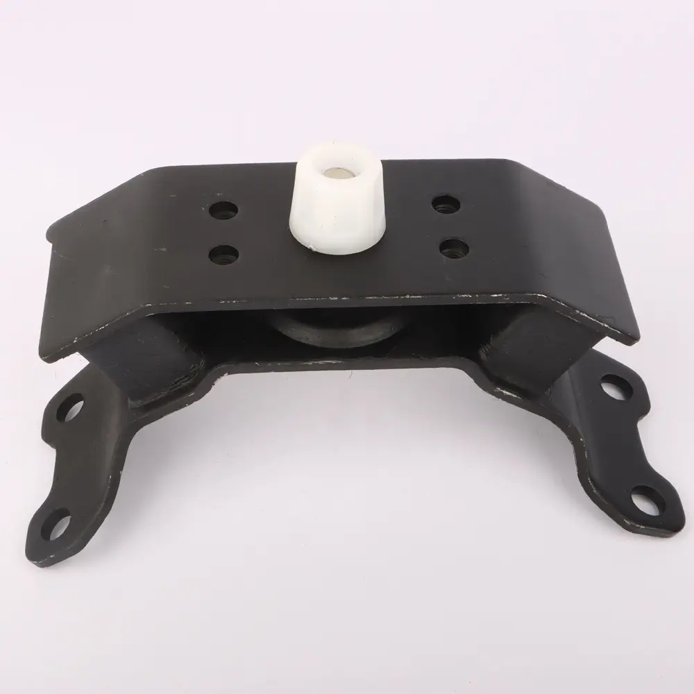 ENGINE MOUNTING INSULATOR