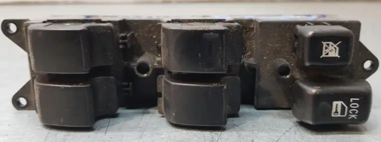 POWER WINDOW SWITCH