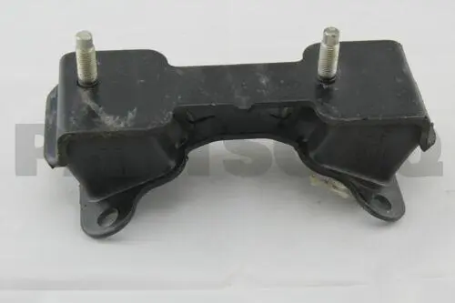 ENGINE MOUNTING INSULATOR