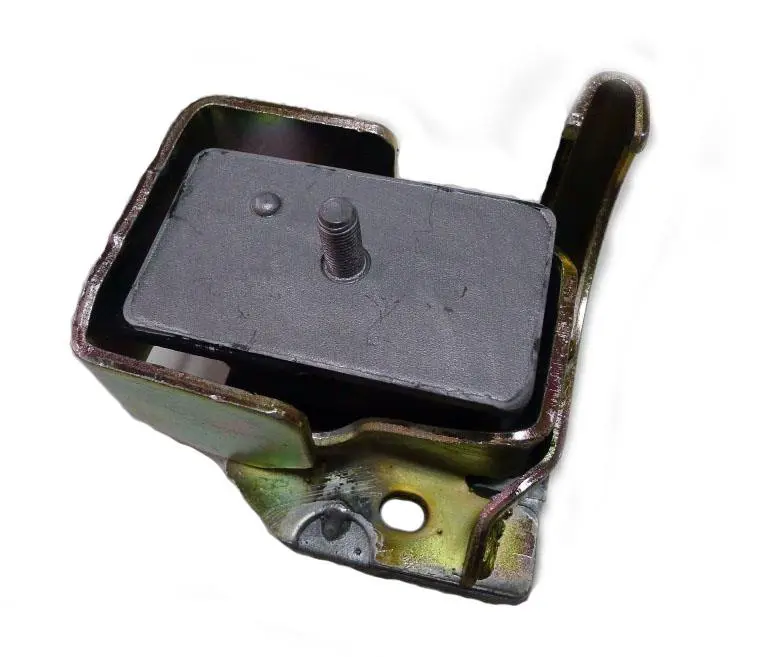 ENGINE MOUNTING INSULATOR