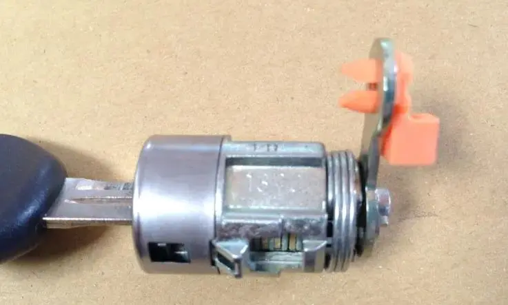 ENGINE STARTING SWITCH HOUSE