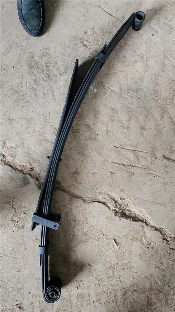 SUSPENSION LEAF SPRING