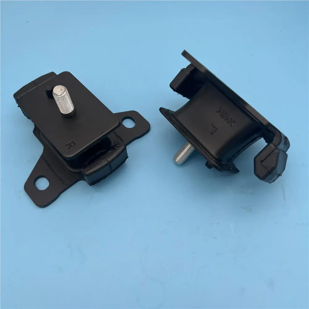 ENGINE MOUNTING INSULATOR