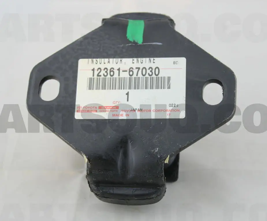 ENGINE MOUNTING INSULATOR
