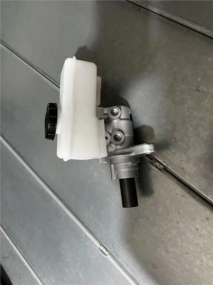 BRAKE MASTER CYLINDER