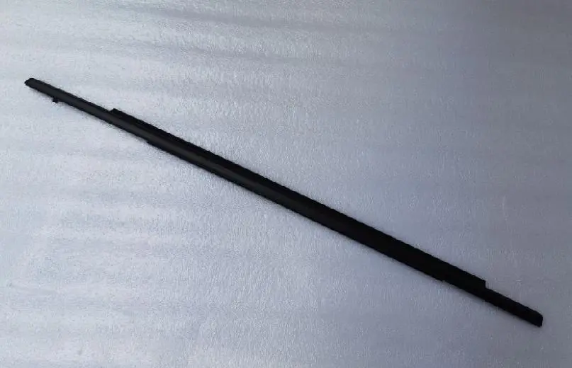 DOOR WINDOW BELT LINE MOULDING