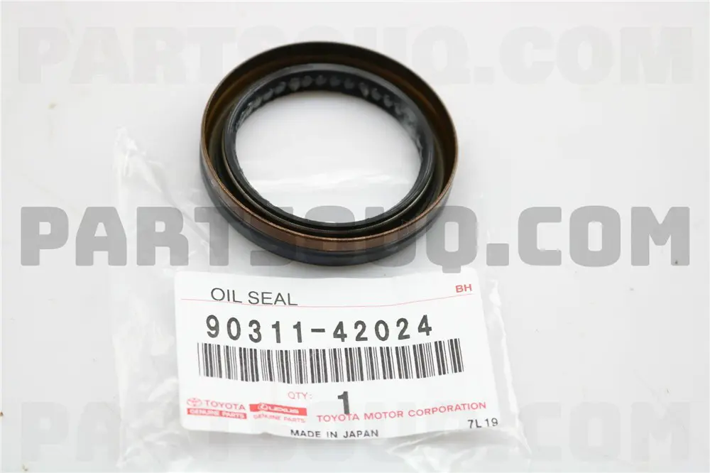 ENGINE OIL SEAL