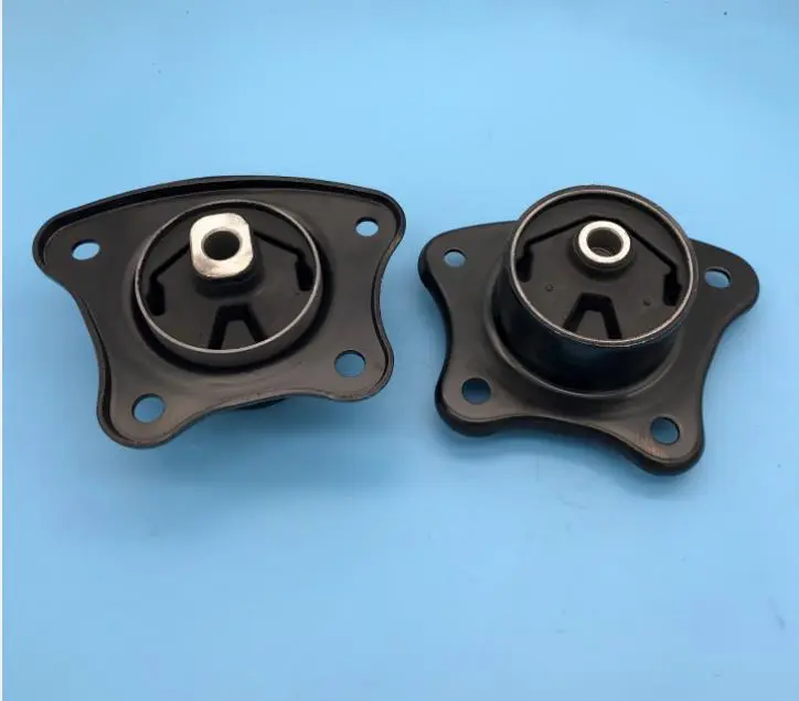 ENGINE MOUNTING INSULATOR