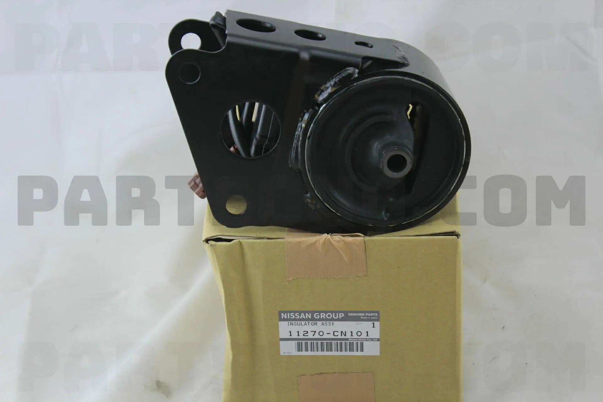 ENGINE MOUNTING INSULATOR