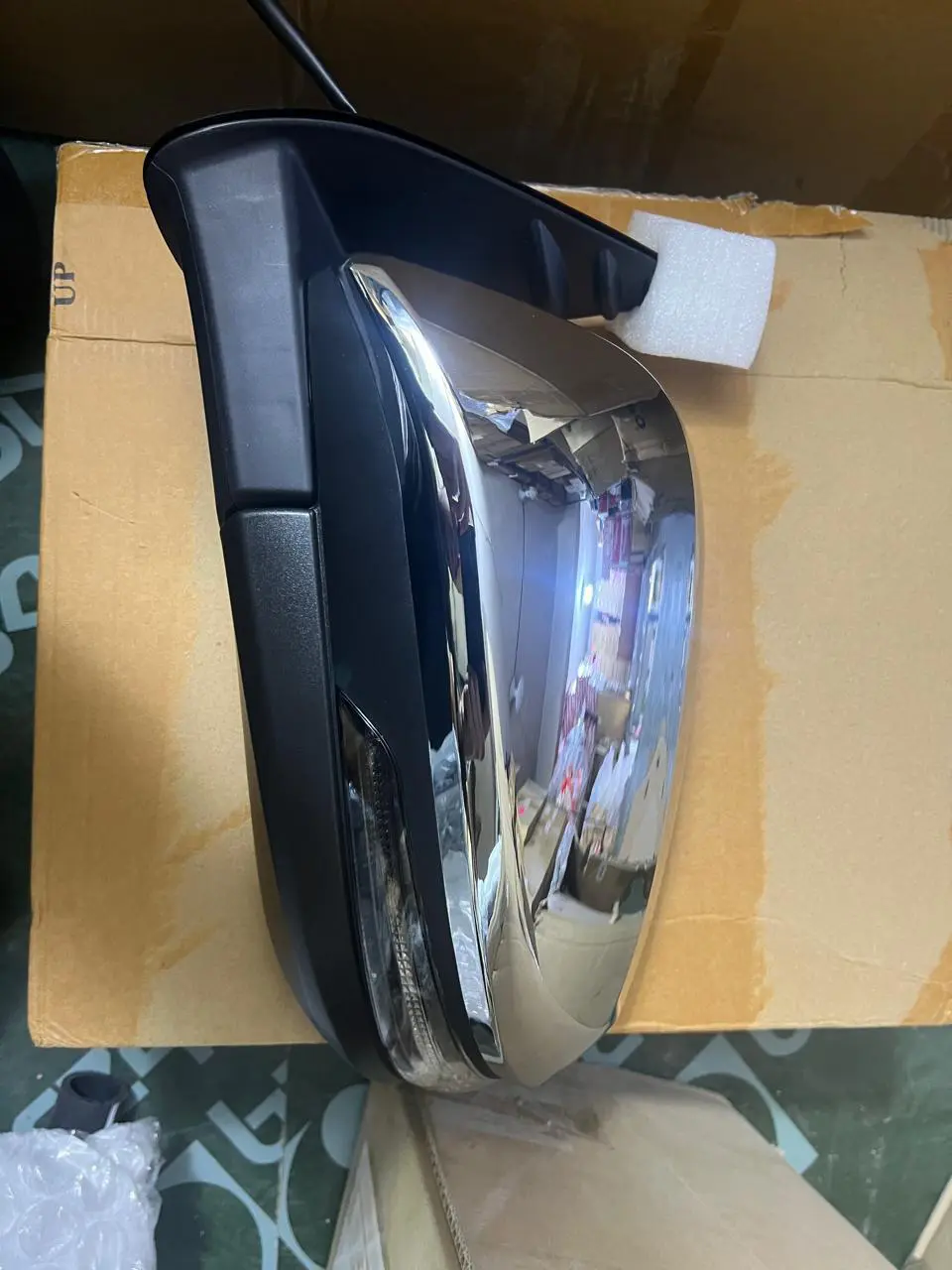 DOOR MIRROR