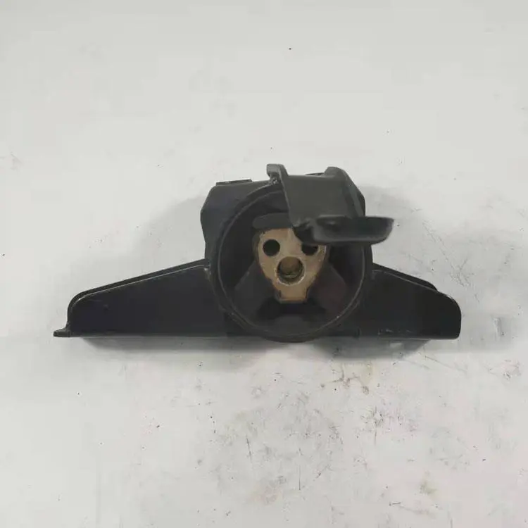 ENGINE MOUNTING