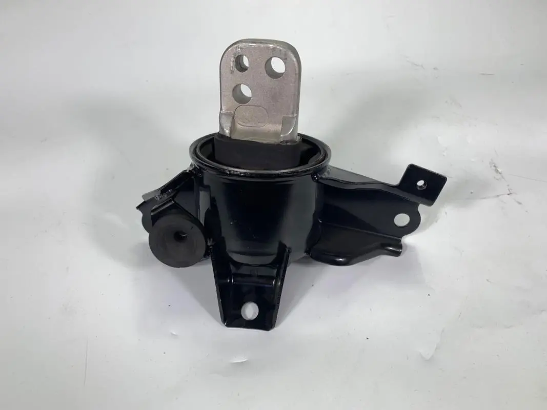 ENGINE MOUNTING