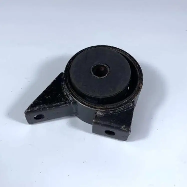 ENGINE MOUNTING