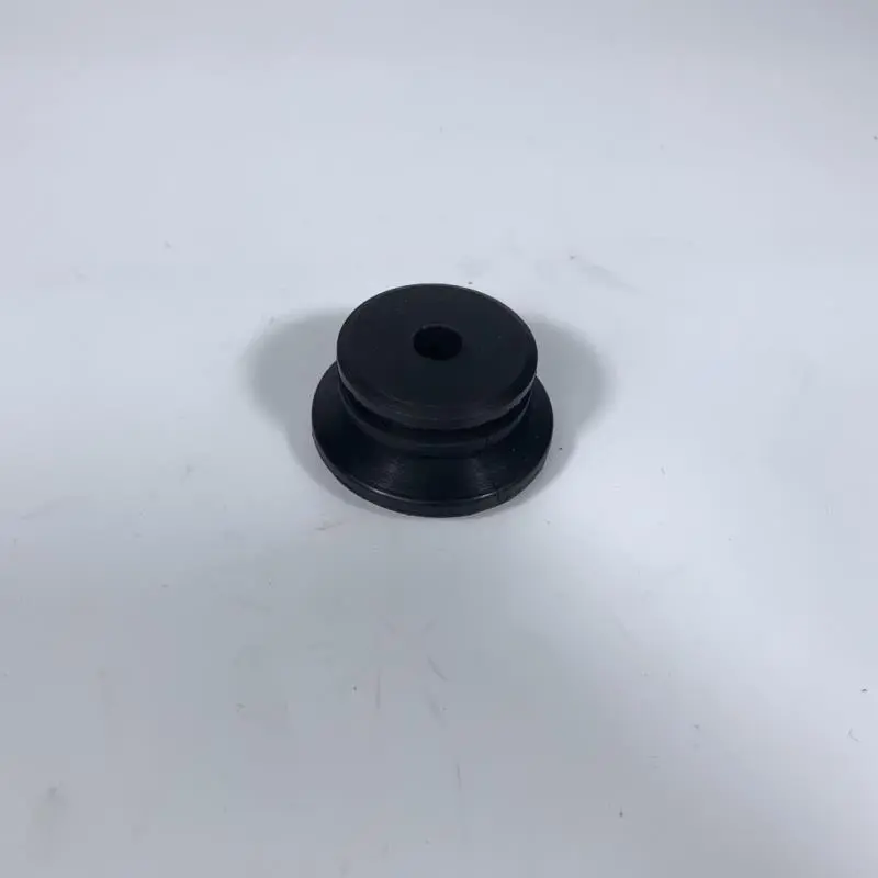 STRUT MOUNT
