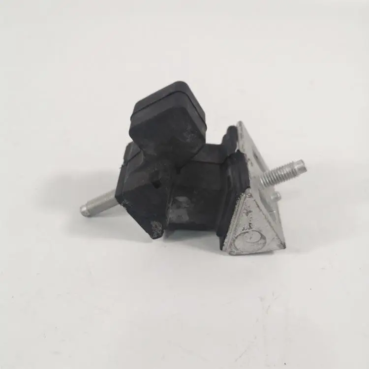 ENGINE MOUNTING