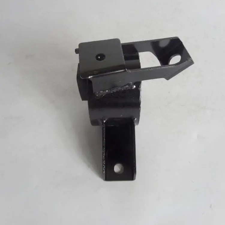 ENGINE MOUNTING